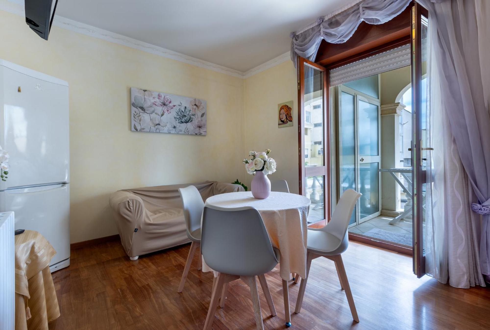 Апартаменты La Casa Di Tonina Куарту-Сант'Элена Экстерьер фото