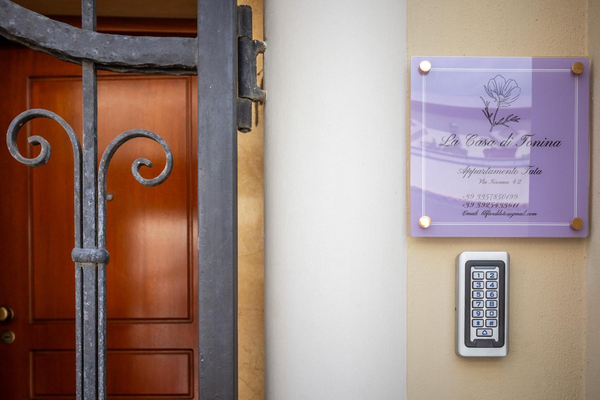 Апартаменты La Casa Di Tonina Куарту-Сант'Элена Экстерьер фото